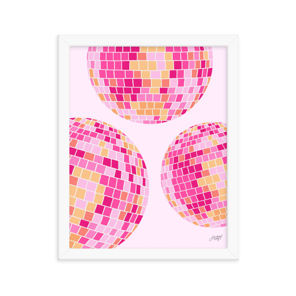 Ilustración de bolas de discoteca (paleta rosa/amarilla) - Impresión mate enmarcada